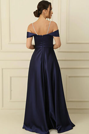 Askılı Taş Detaylı Kare Yaka Astarlı Uzun Saten Elbise