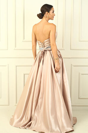 Kadın Straplez Arkadan Bağcıklı Kemeri Taşlı Astarlı Pileli Saten Tam Daire Kloş Elbise