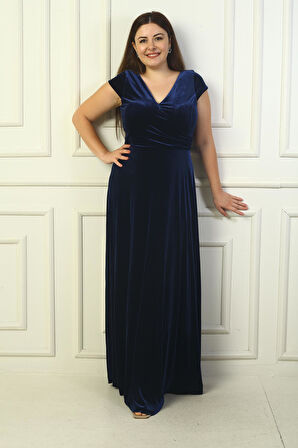 Kadın Ön Arka V Yaka Yanı Büzgülü Yarım Ay Kollu Büyük Beden Uzun Kadife Elbise