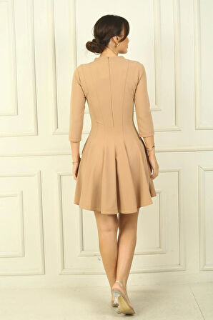 Kadın Yuvarlak Yaka Arkası Fermuarlı Kloş Etek Yarım Kol Elbise