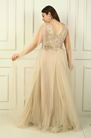 Kadın Ön Arka V Yaka Üstü Boncuk İşlemeli Geniş Beden Aralıklı Uzun Tül Abiye Elbise