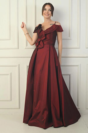 Kadın İp Askılı Kayık Yaka Gül Detaylı Astarlı Cepli Uzun Tafta Abiye Elbise