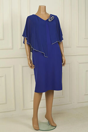 Kadın Ön Arka V Yaka Üstü Şifon Taş Detaylı Güllü Büyük Beden Krep Kısa Elbise