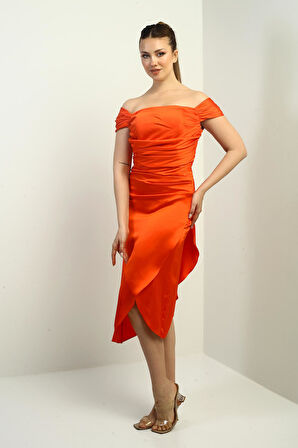 Kadın Madonna Yaka Drapeli Asimetrik Saten Kısa Elbise