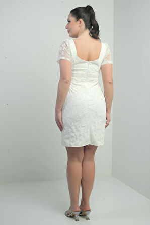 Kadın Beşgen Yaka Astarlı Önü Mini Yırtmaçlı Büyük Beden Simli Tül Elbise