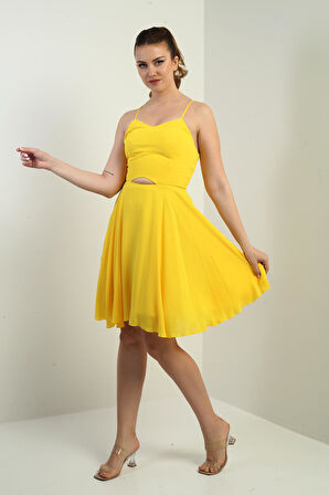 Kadın İp Askılı Arkası Bağlamalı Önü Pencereli Astarlı Şifon Kısa Kloş Elbise