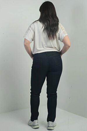 Kadın Yüksek Bel Boru Paça Likralı Büyük Beden Kot Pantolon