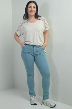 Kadın Yüksek Bel Boru Paça Likralı Büyük Beden Kot Pantolon