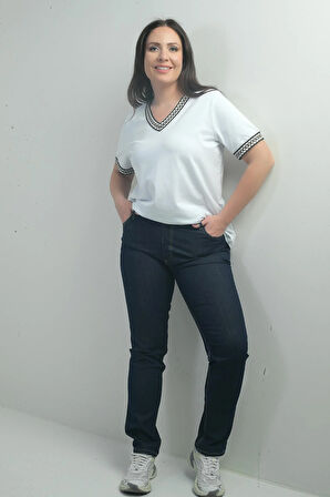 Kadın Yüksek Bel Boru Paça Büyük Beden Taşlanmış Kot Pantolon