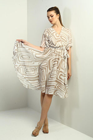 Kadın Kruvaze Yaka Beli Kuşaklı Astarlı Geometrik Desen Şifon Elbise