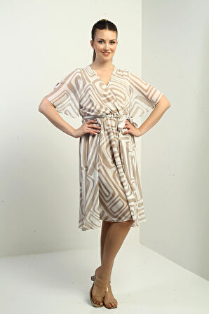 Kadın Kruvaze Yaka Beli Kuşaklı Astarlı Geometrik Desen Şifon Elbise