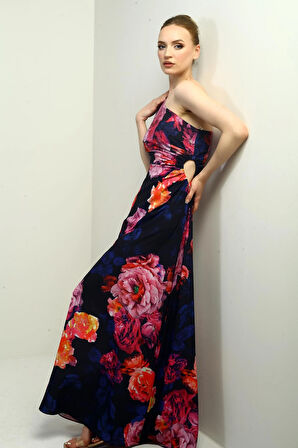 Kadın Tek Omuz Yandan Pencereli Büyük Çiçek Desenli Uzun Krep Saten Elbise