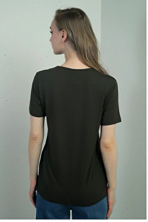 Kadın V Yaka Yırtmaçlı Kısa Kol Bluz