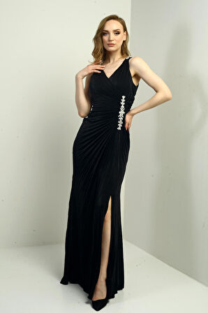 Kadın Kruvaze Yaka Omuzu Kalın Taş Detaylı Önü Taşlı Büzgülü Yırtmaçlı Uzun Abiye Elbise