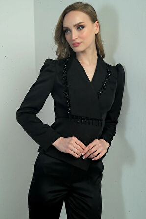 Kadın Yaka Boncuk İşlemeli Şal Yaka Arka Fermuarlı Omzu Büzgülü Ceket