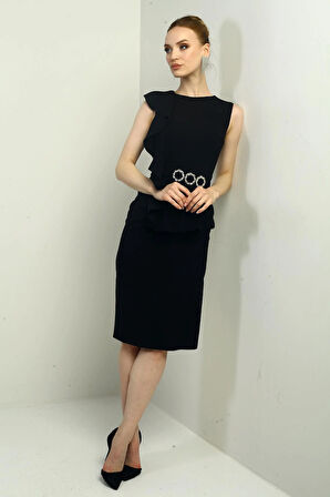 Kadın Yuvarlak Yaka Volanlı Beli Kemerli Krep Midi Elbise