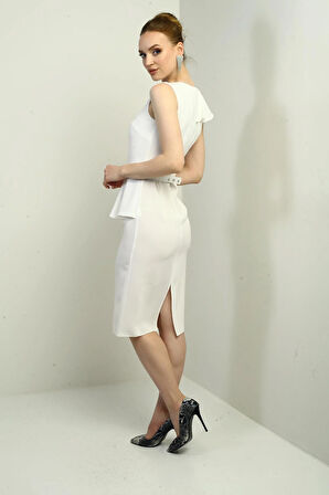 Kadın Yuvarlak Yaka Volanlı Beli Kemerli Krep Midi Elbise