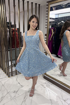 Kadın Kalın Askılı Astarlı Sim Flok Baskılı Kısa Kloş Elbise