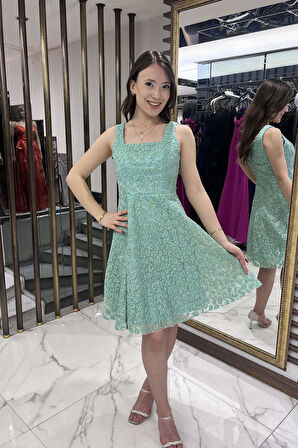 Kadın Kalın Askılı Astarlı Sim Flok Baskılı Kısa Kloş Elbise