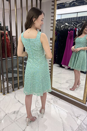 Kadın Kalın Askılı Astarlı Sim Flok Baskılı Kısa Kloş Elbise