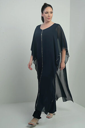 Kadın Üstü Şifon Taş Detay Pelerinli Bol Paça Likralı Büyük Beden Tulum