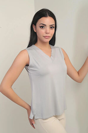 Kadın V Yaka Kolsuz Likralı Bluz