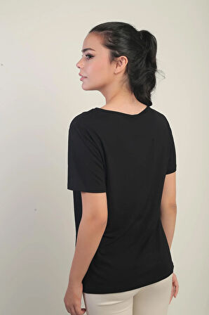 Kadın Beyaz Biyeli V Yaka Likralı Bluz