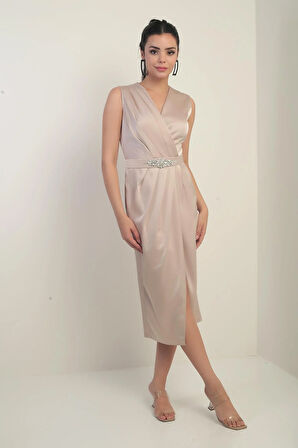 Kadın Kruvaze Yaka Önü Pileli Beli Kemerli Krep Saten Elbise