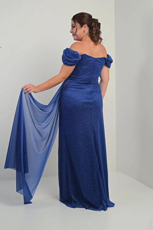 Düşük Kollu Astarlı Önü Drapeli Yırtmaçlı Büyük Beden Simli Uzun Elbise