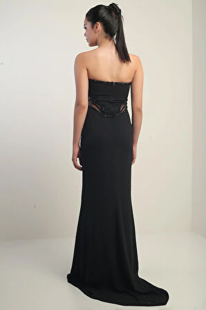 Kadın Boncuk Detaylı Bel Transparan Astarlı Uzun Straplez Elbise