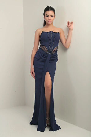 Kadın Boncuk Detaylı Bel Transparan Astarlı Uzun Straplez Elbise