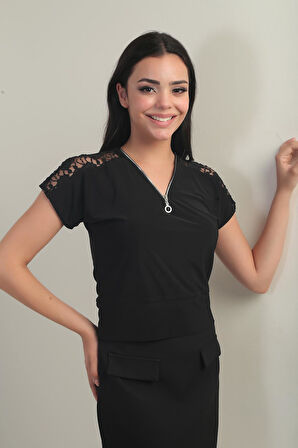 Omuzları Dantel Önü Yarım Fermuarlı Likralı Bluz