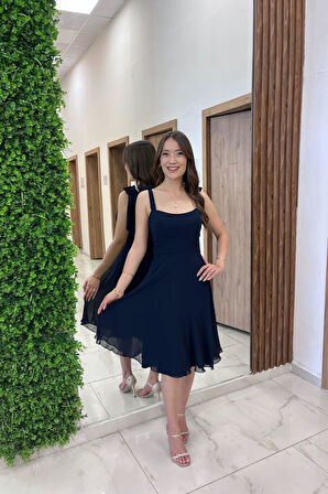 Kadın Omuzu Bağcıklı Astarlı Kısa  Elbise