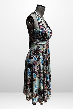 Kadın Boyundan Bağlamalı Astarlı Küçük Çiçekli Elbise