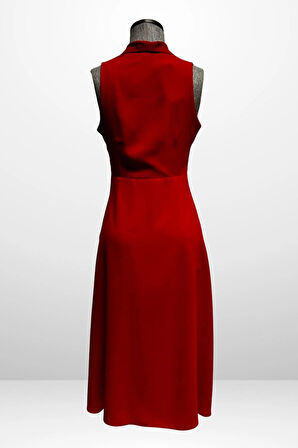 Kadın Kruvaze Yaka Astarlı Çift Yırtmaçlı Düğme Detaylı Midi Krep Elbise