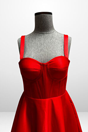 Kadın Askılı Sırtı İpli Korsajlı Saten Kloş Midi Elbise