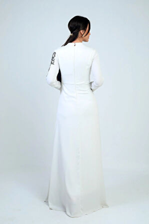 Taş İşlemeli Önü Büzgülü Astarlı Krep Saten Tesettür Elbise