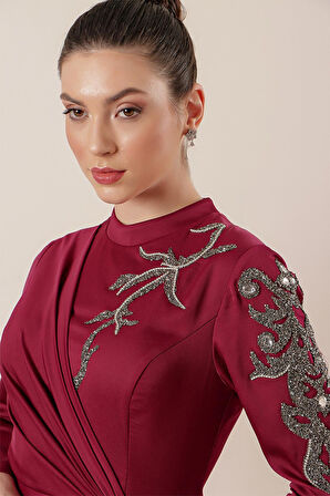 Taş İşlemeli Önü Büzgülü Astarlı Krep Saten Tesettür Elbise