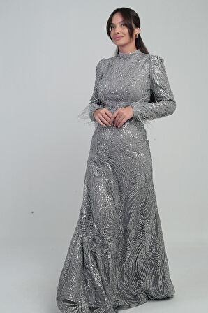 Kadın Kolu Tüylü Boncuk Ve Pullu Astarlı Tül Uzun Elbise