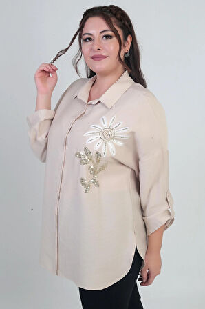 Kadın Kol Katlamalı Çiçek Aplikeli Yanları Yırtmaçlı Büyük Beden Gömlek