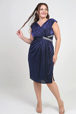 Kadın Kruvaze Yaka Çift Taş Detaylı Astarlı Yarım Ay Kollu Likralı Büyük Beden Simli Elbise