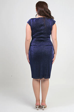 Kadın Kruvaze Yaka Çift Taş Detaylı Astarlı Yarım Ay Kollu Likralı Büyük Beden Simli Elbise