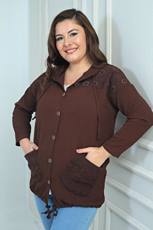 Kadın Kapüşonlu Önü Düğmeli Cepli Fistolu Büyük Beden Hırka