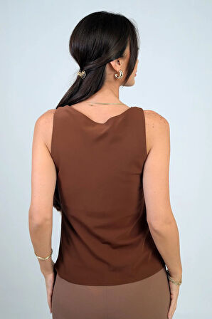 Kadın Degaje Yaka Kolsuz Krep Saten Bluz