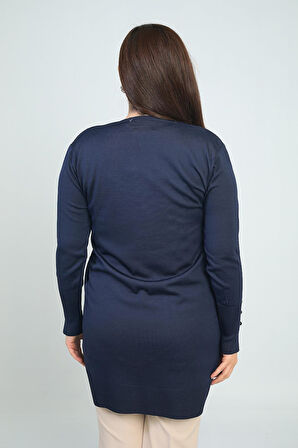 Kadın Kolları Düğme Detaylı Taş Harf Baskılı Soğuk İplik Büyük Beden Hırka