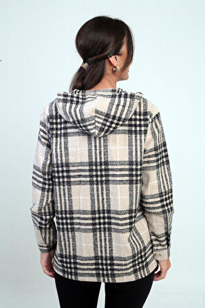 Kadın Kapüşonlu Ekose Desenli Metal Düğmeli Cepli Gömlek