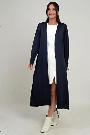 Kadın Kolları Düğme Detaylı Cepli Yanları Yırtmaaçlı Uzun Hırka