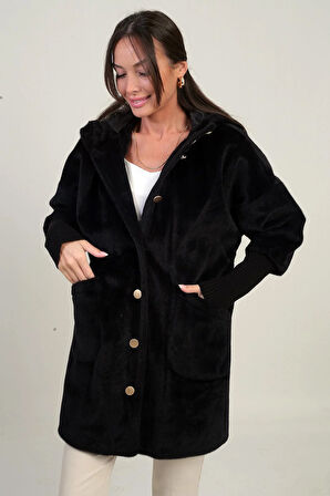 Kadın Kapüşonlu Önü Düğmeli Astarlı Kolları Ribanalı Angora Kaban