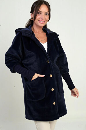 Kadın Kapüşonlu Önü Düğmeli Astarlı Kolları Ribanalı Angora Kaban