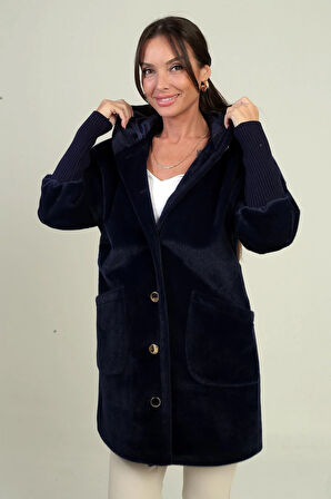 Kadın Kapüşonlu Önü Düğmeli Astarlı Kolları Ribanalı Angora Kaban